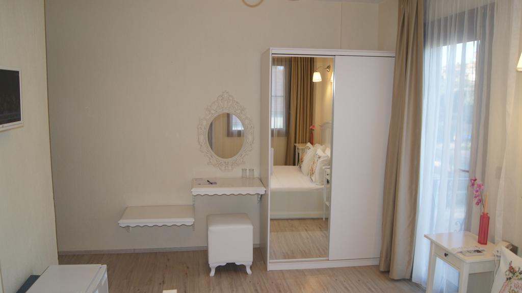 Ender Hotel (Adults Only) Ayvalı Buitenkant foto
